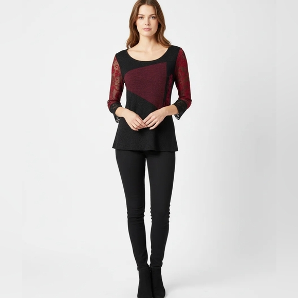 Metamorphose Lace Patch Top - Picture 2 of 10